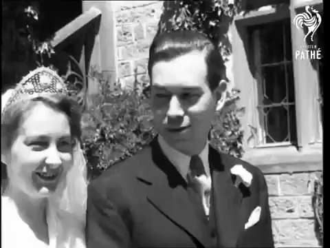 Princess Cecilie wearing the diamond tiara at her June 1949 wedding to Clyde Harris. Image: The Court Jeweller