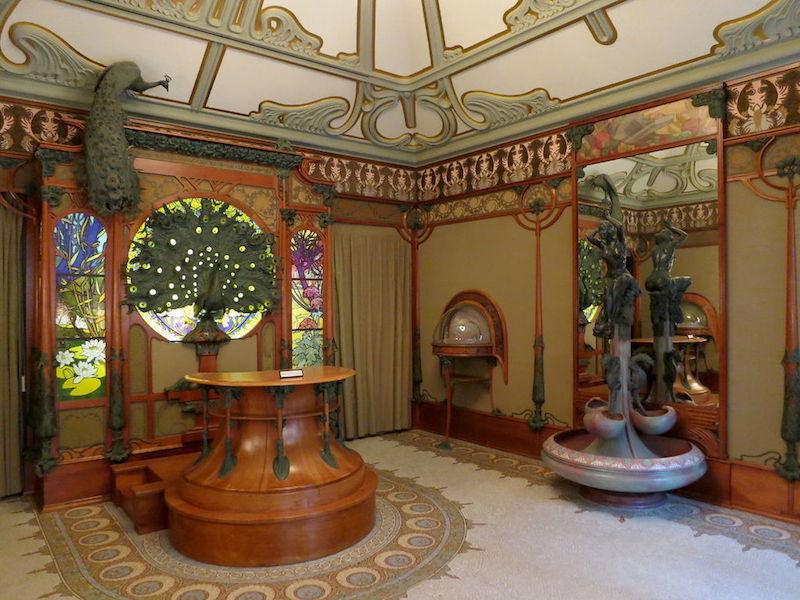 Alphonse Muchas inredning i Art Nouveau som ritades till Georges Fouquet juvelerarbutik på 6 rue Royale i Paris finns idag på Carnavalet Museum