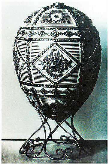 Faberge Egg "In memory of Alexander III," which disappeared after the Russian Revolution