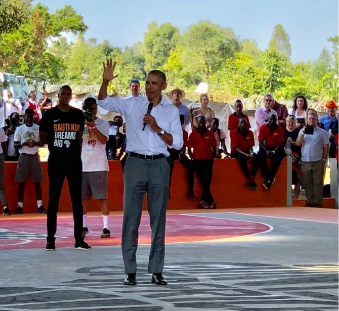 Barack Obama bei der Eröffnungsfeier des neuen Zentrums von Sauti Kuu im Juli 2018 | Foto: Eppli