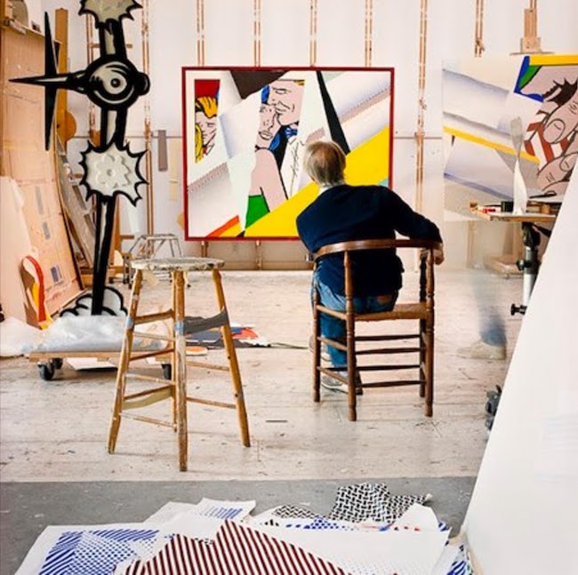 Roy Lichtenstein i sin studio, 1990. Foto: Laurie Lambrecht
