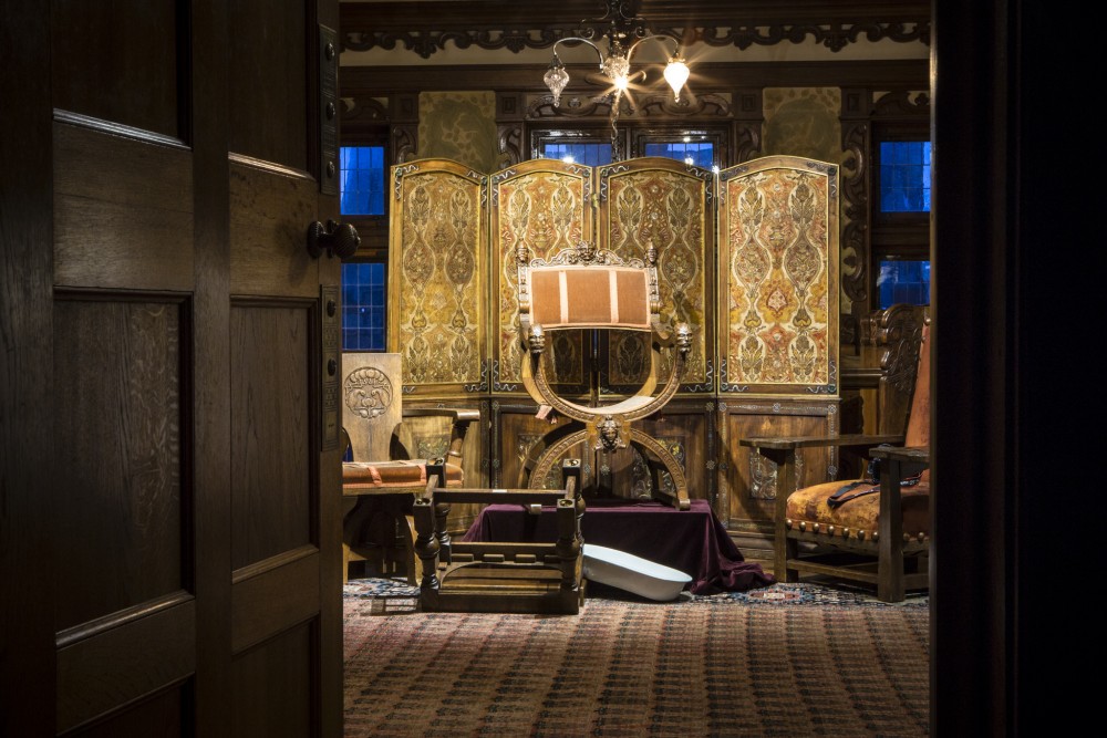 Inventarier på Tjolöholms Slott inköpta på Liberty i London av slottets byggherre Blanche Dickson. Foto Will Rose.