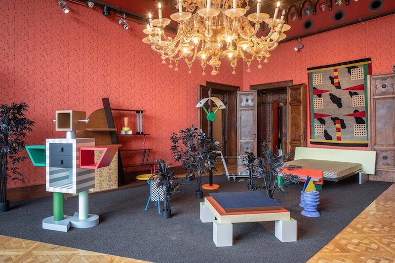View of the ‘Plastic Field’ exhibition in which the Berengo Foundation of Venice paid tribute to Memphis. Photo: Diffusione Design