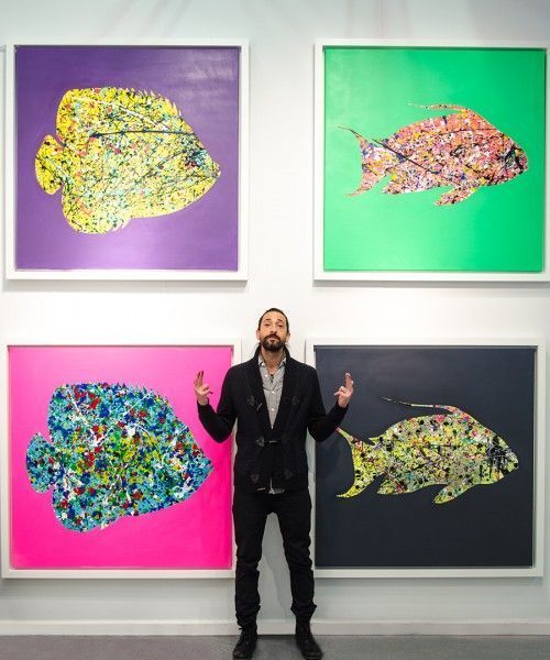 Adrien Brody tillsammans med sin serie Hooked.