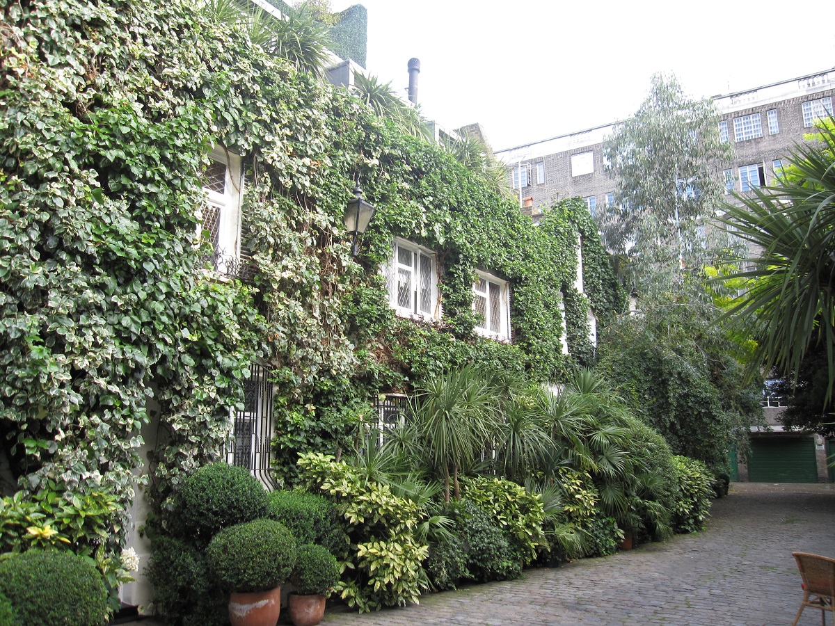 Casa de Lucie Rie en 8 Albion Mews. Imagen vía: Wikimedia Commons