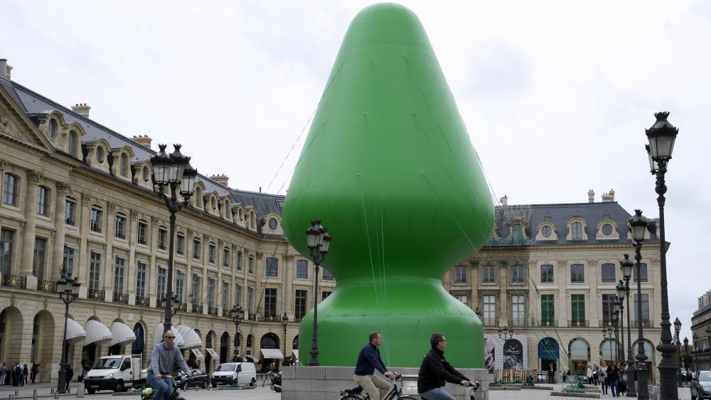"Tree" (2014) by Paul McCarthy installed at Vendôme, Paris, October 15, 2014 Image by Bertrand Guay / AFP