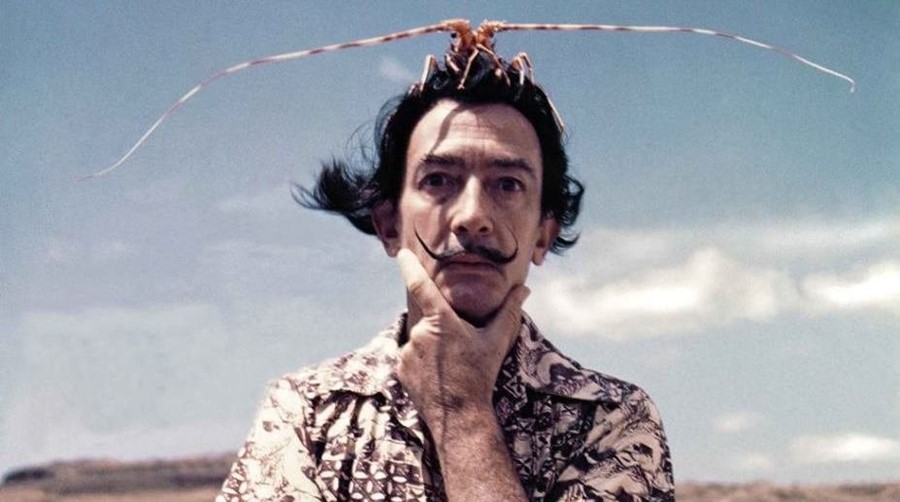 Salvador Dalí. Foto via imagenesmy.com.