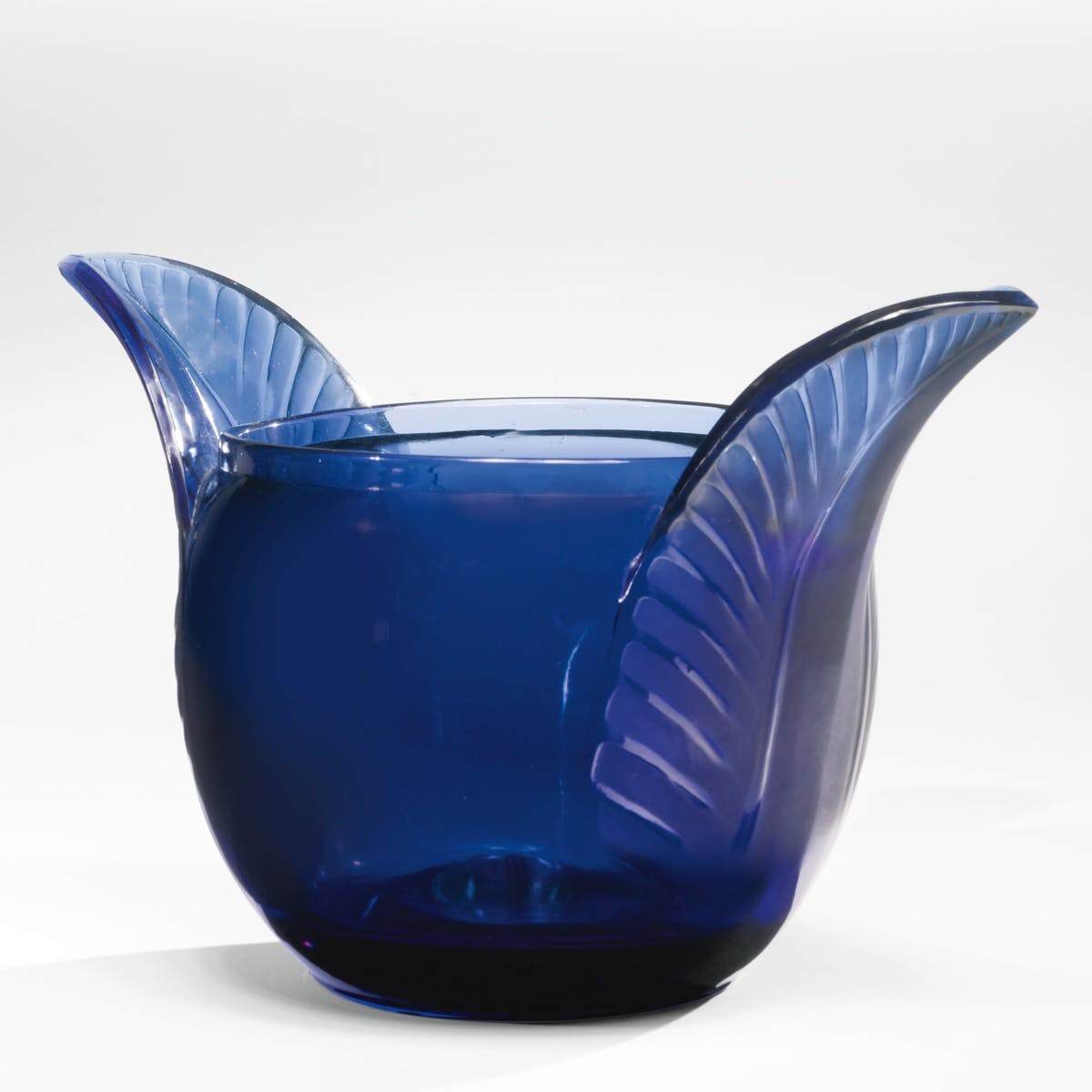 René Lalique, vas ‘Tristan’, från ugnarna i Alsace. Bild: Barnebys