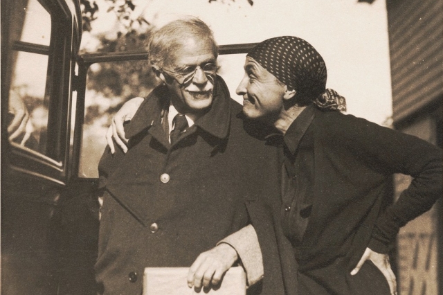 O'Keeffe and Stieglitz, image via Yale University