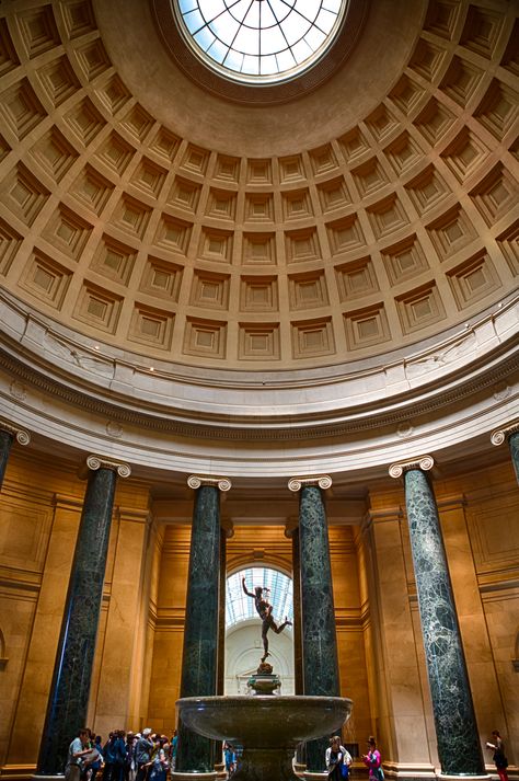 The rotunda of the National Gallery of Art in Washington, DC. Image: Pinterest