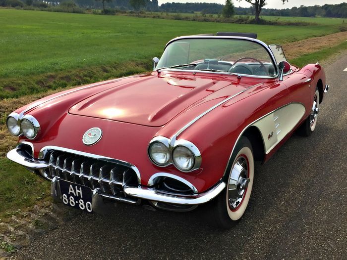 雪佛蘭(CHEVROLET)1960年的Corvette C1 Roadster