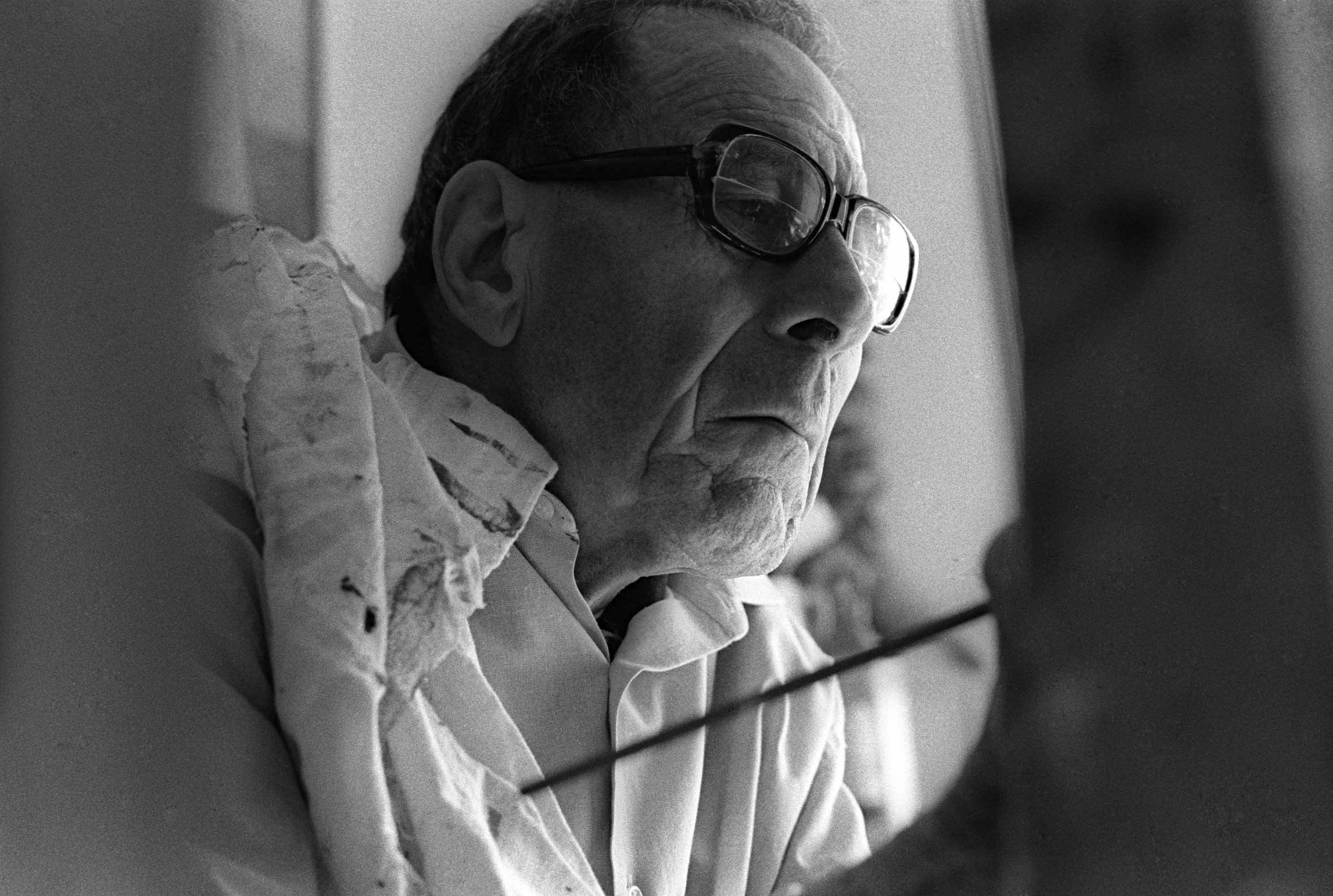 Rafael Canogar Image via mecd.gob.es