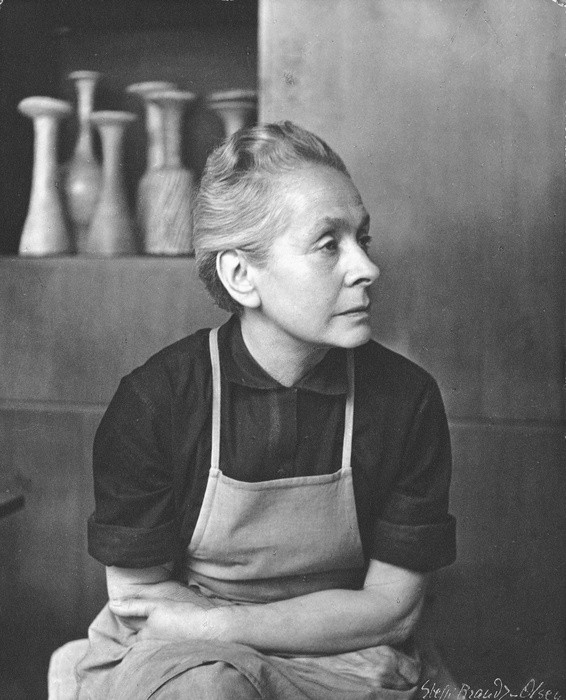 Lucie Rie. Imagen vía: Medium.com
