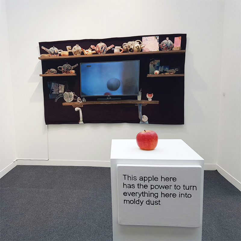 Deux oeuvres de Laure Prouvost présentées sur le stand de Nathalie Obadia Image: Barnebys