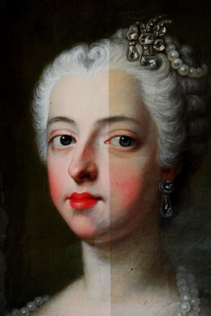 Swedish 18th-century painting, unsigned. Partially cleaned by Ateljé Catellani. The left side shows the cleaned part, while on the right is the original colour setting. Photo: Ateljé Catellani