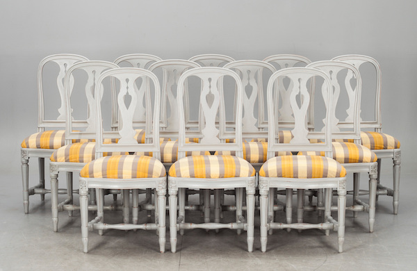 Stolar, "Hallunda", ur IKEA:s 1700-tals serie, sent 1900-tal. Slutpris: 30 400 kronor, Bukowskis Market, 2014.