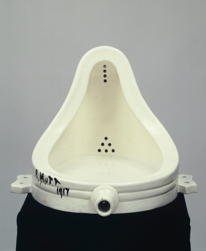 Marcel Duchamp, Fountain (Urinal), 1917/1964, White earthenware covered with ceramic glaze and paint, 63 x 48 x 35 cm © Marcel Duchamp / Adagp estate, Paris