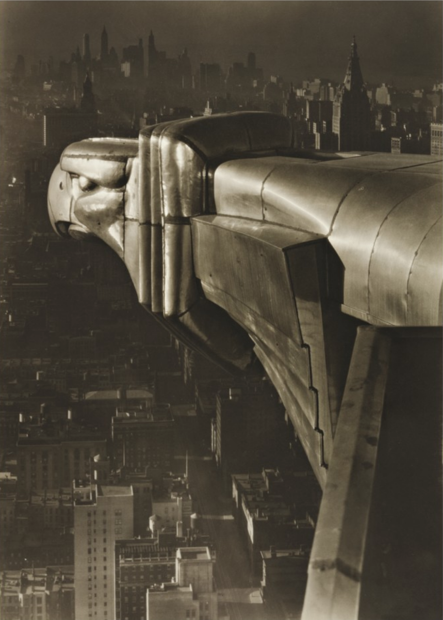 Margaret Bourke-White, ”Gargoyle, Chrysler Boulding, N.Y.C” år 1930. Säljs på Sotheby’s 5 april 2019. Beräknas till 250 000 – 350 000 dollar. Foto: Sotheby’s.