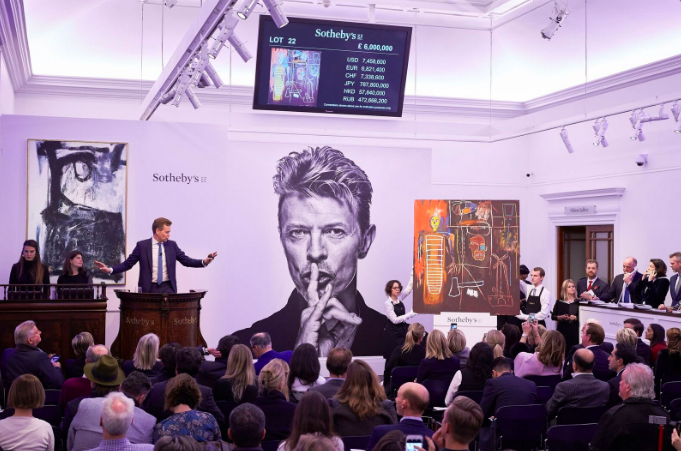 La vente de la collection Bowie chez Sotheby's a totalisé plus de 40 millions de dollars avec 100% des lots vendus Image via Sotheby's
