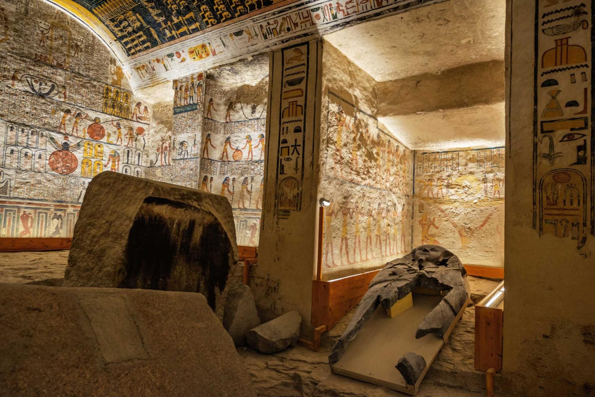 The Valley of the Kings looted in Egypt. Image: Robert Clark for National Geographic