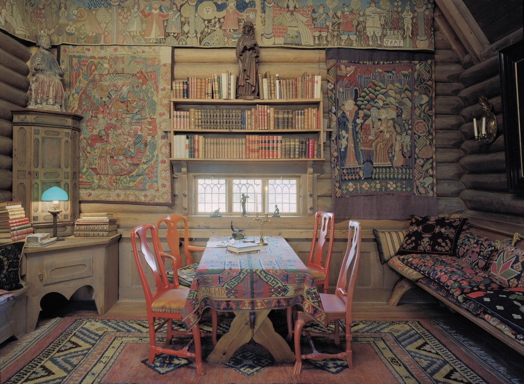 Die "nordische Ecke" des Hauses mit Wandteppichen aus Norwegen und Dänemark | Foto: Åke E:son Lindman