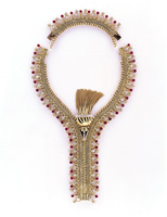 VAN CLEEF & ARPELS - Serie "Zip": Aus dem Collier wir ein Armband Abb. via Wikipedia
