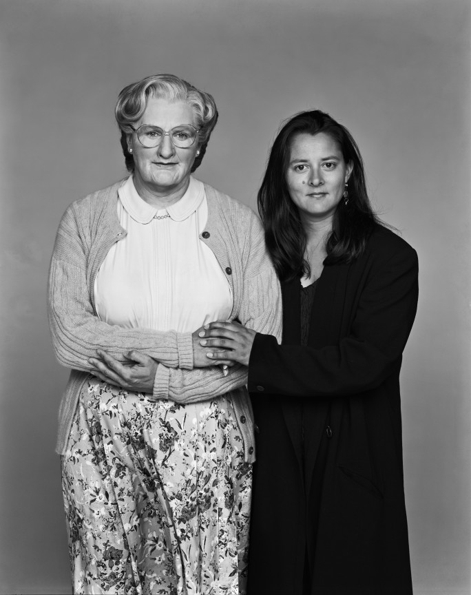 Robin Williams en tant que Madame Doubtfire et Marsha en 1993, image ©Arthur Grace