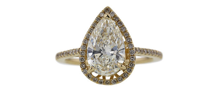 GIA 2.04ct pear cut halo 戒 以 $4,957 售出