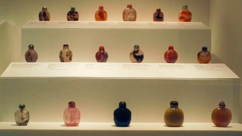 Snuff bottles