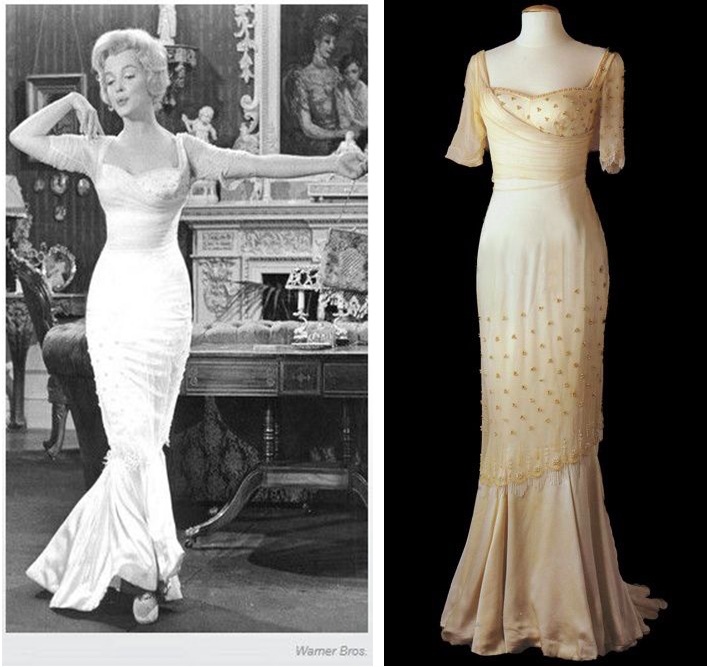 Abito da sera in chiffon bianco firmato in raso bianco da The Prince and the Showgirl (entrambe le immagini Pinterest). Il film è stato girato in Inghilterra e prodotto da Marilyn Monroe Productions, una breve compagnia vivente di Marilyn. Marylin e la sua co-protagonista Laurence Olivier non si sono mai piaciute molto e il film non ha avuto successo nel cinema.