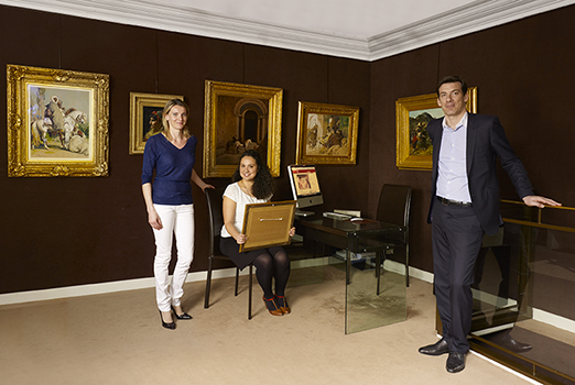 Catherine Ary Jan, Dina Emrani-Raffray et Mathias Ary Jan, le trio de la Galerie Ary Jan Image: courtesy of Galerie Ary Jan