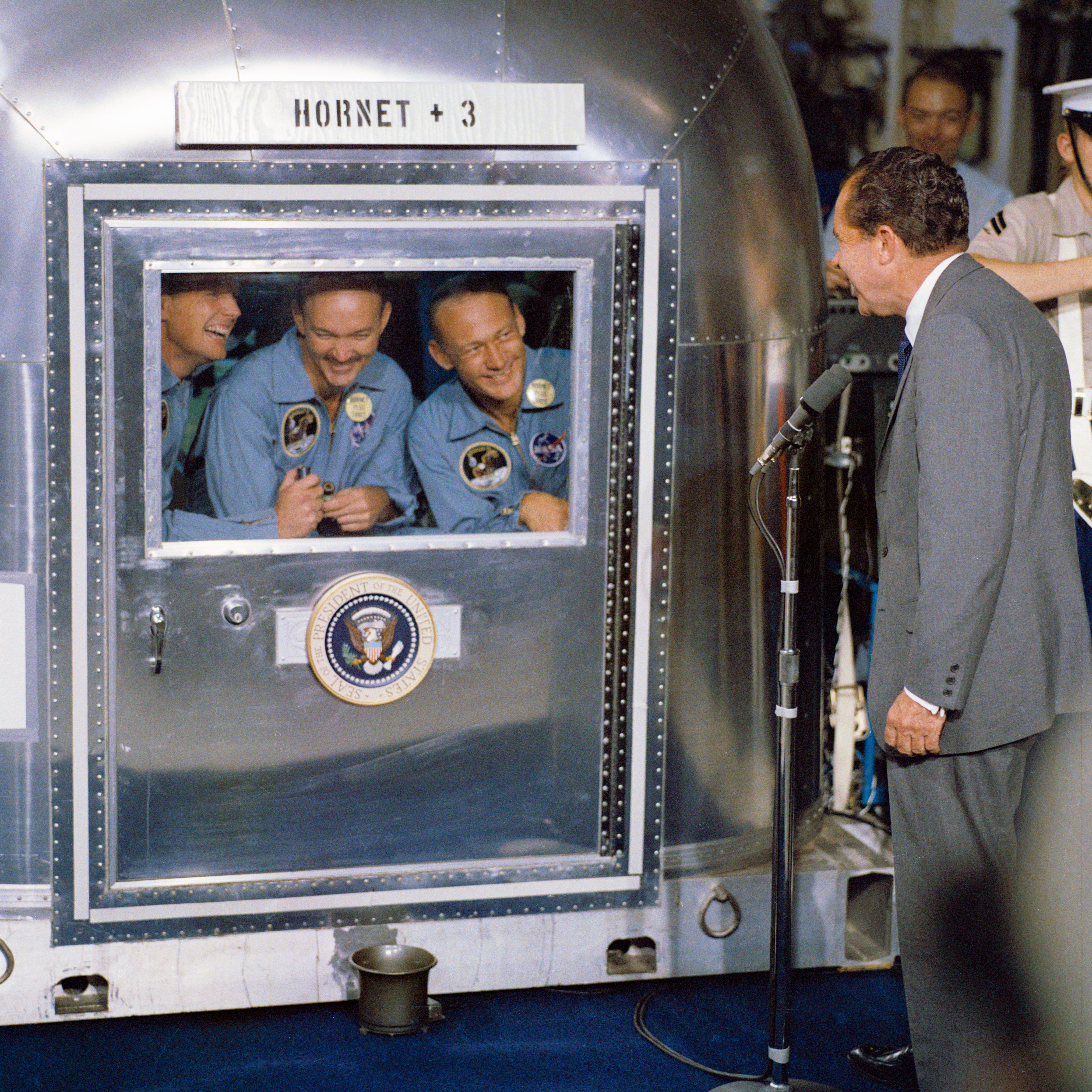 President Nixon välkomnar besättningen på Apollo 11 hem. Bild: Wikipedia