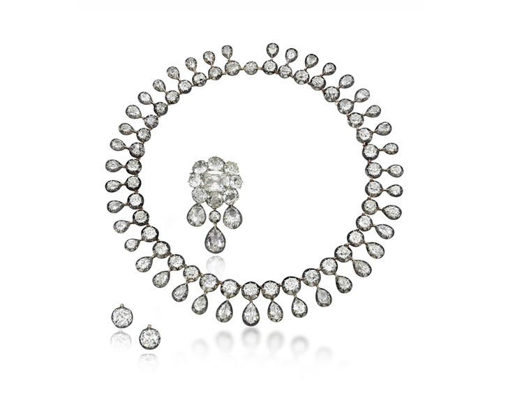 Diamond set, estimate 300 000 - 500 000 dollars, image © Sotheby's