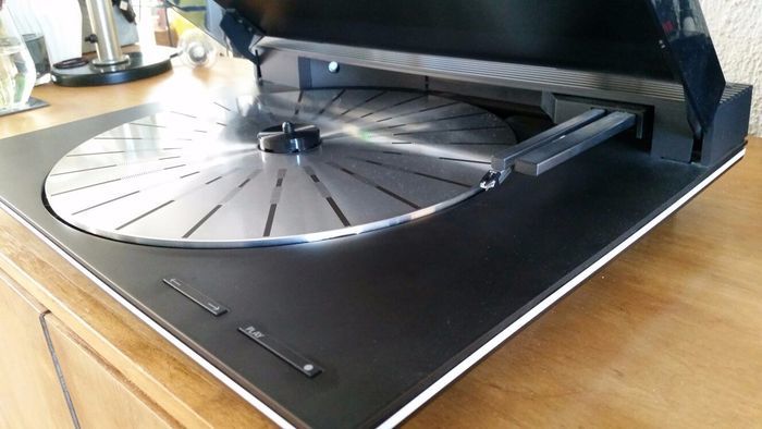 Bang & Olufsen B&O BeoGram 9500 Estimation: 400 € - 600 €