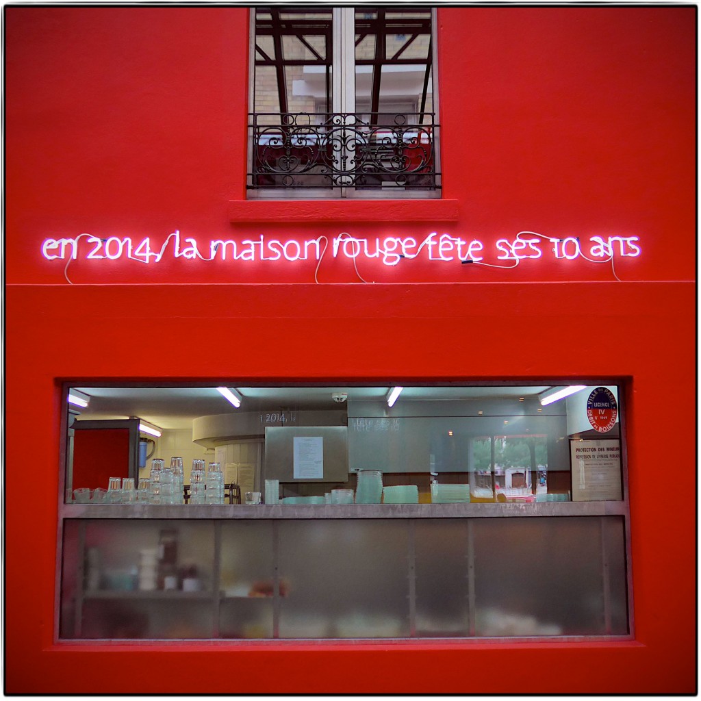 Le mur de la Maison Rouge en 2014 Image via parisandkids.com