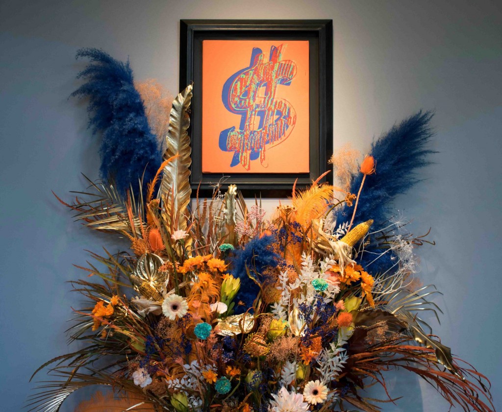 Dialogue floral entre Andy Warhol et le fleuriste Thierry Feret, image ©Artcurial