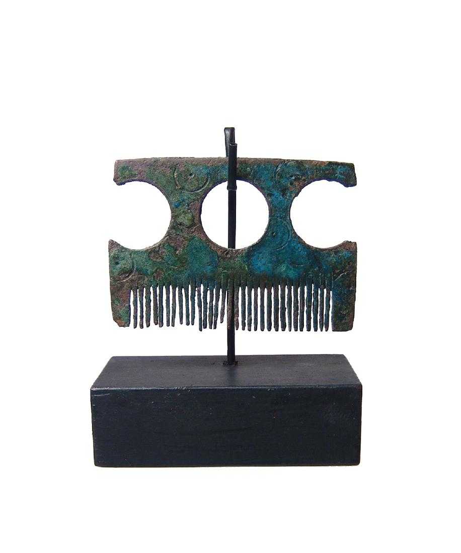Rare Viking Bronze Comb, Northern Europe. Photo: Ancient Resource