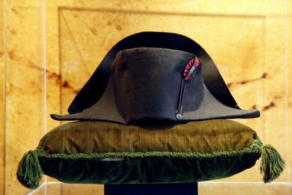 Bicorne, image© Patrick Kovarik, AFP