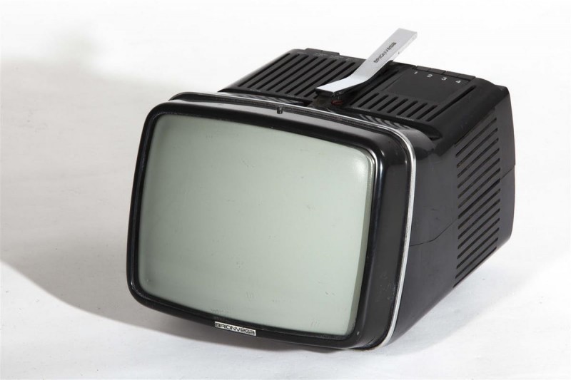 Marco Zanuso et Richard Sapper pour Brionvega, TV Doney, image Morand & Morand, via Barnebys