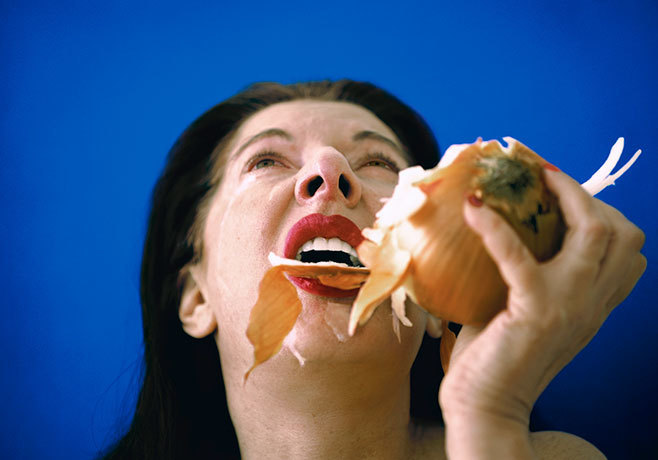 "The Onion". Performance von 2006 | Foto: © Marina Abramovic/Marina Abramović & Sean Kelly Gallery (New York)