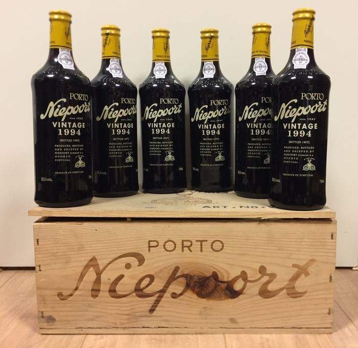 1994 Niepoort Vintage Port wine box with 6 bottles