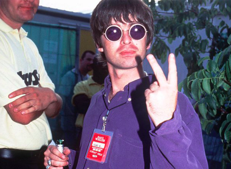 Wonder wardrobe: Noel Gallagher's clothing hits saleroom ...