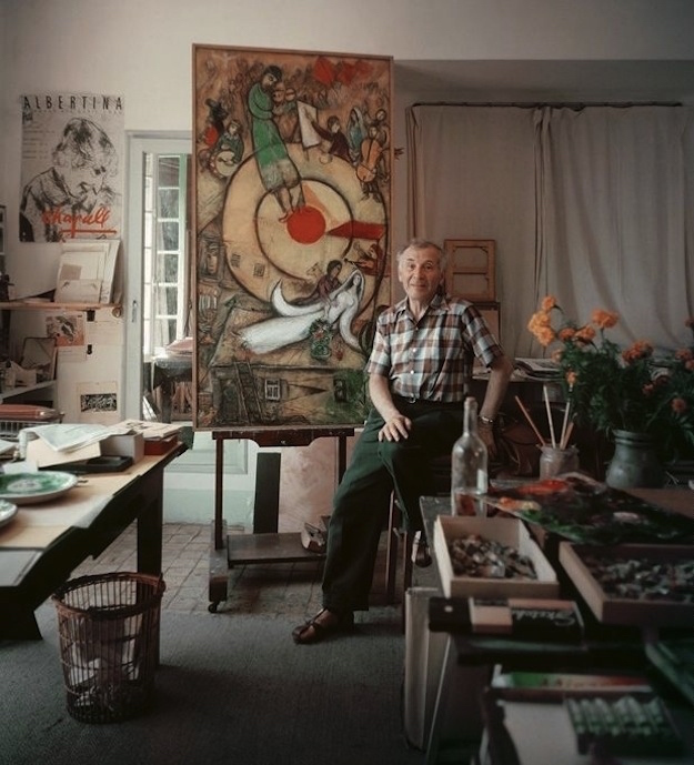 Marc Chagall i sin studio i Vence 1955. Foto: Mark Shaw