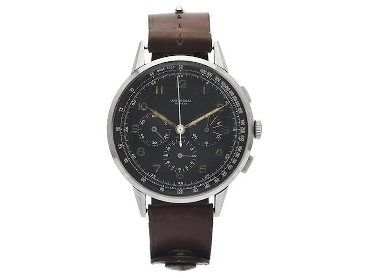På Kaplans auktioner klubbades härom dagen Klockkvalitén där priserna generellt sett nådde helt nya nivåer. Dyrast blev en Omega, Speedmaster “Tachymètre – Base 1000” även kallad “Lollipop” eller “Naiad crown” för 810 000 kronor. Utropet var 120 000
