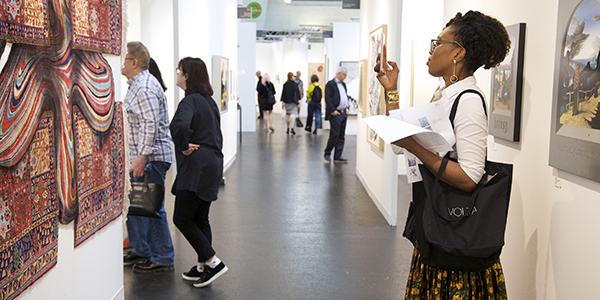 Raum für Entdeckungen - Kunstmesse VOLTA in Basel | Foto: Nicholas Winter Photography with courtesy of VOLTA