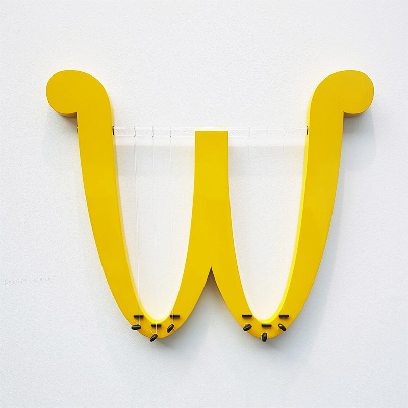 L'oeuvre de François Curlet représenté par Air de Paris Image: Barnebys