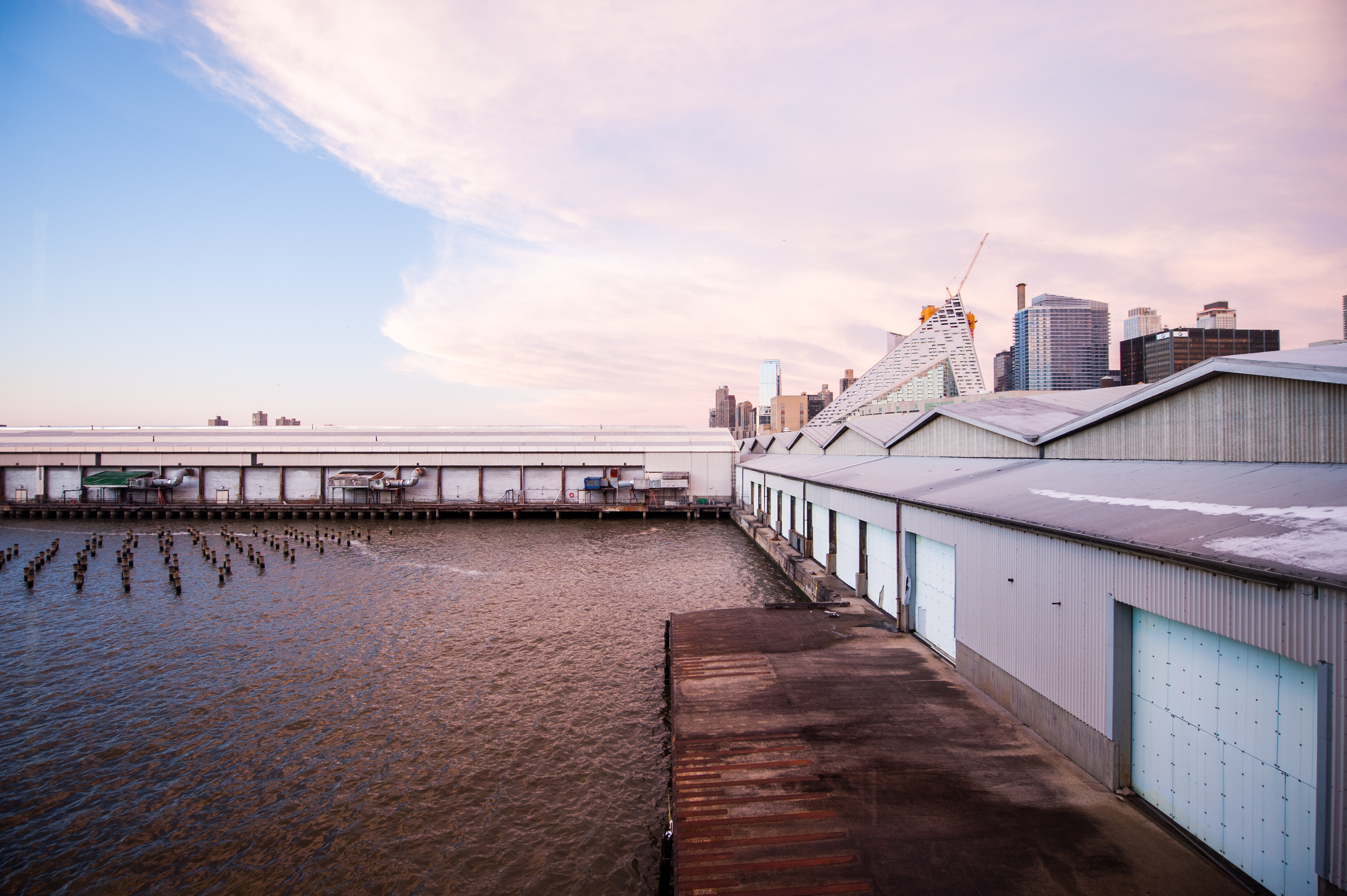 Piers 92 and 94. Photograph by Teddy Wolff. Courtesy of The Armory Show