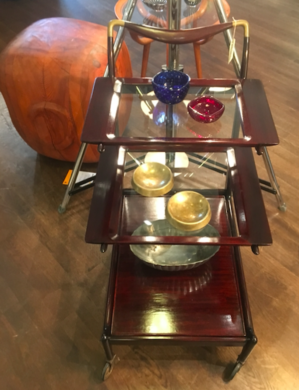 serveringsvagnen av Cesare Lacca från 1950-talet hos Zimmerdahl Antiques & Design