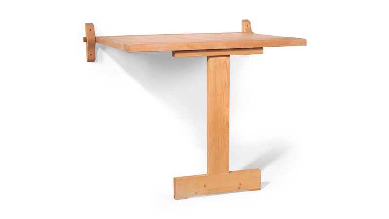 CHARLOTTE PERRIAND. Mesa de pared (c. 1960). Imagen vía: Dorotheum