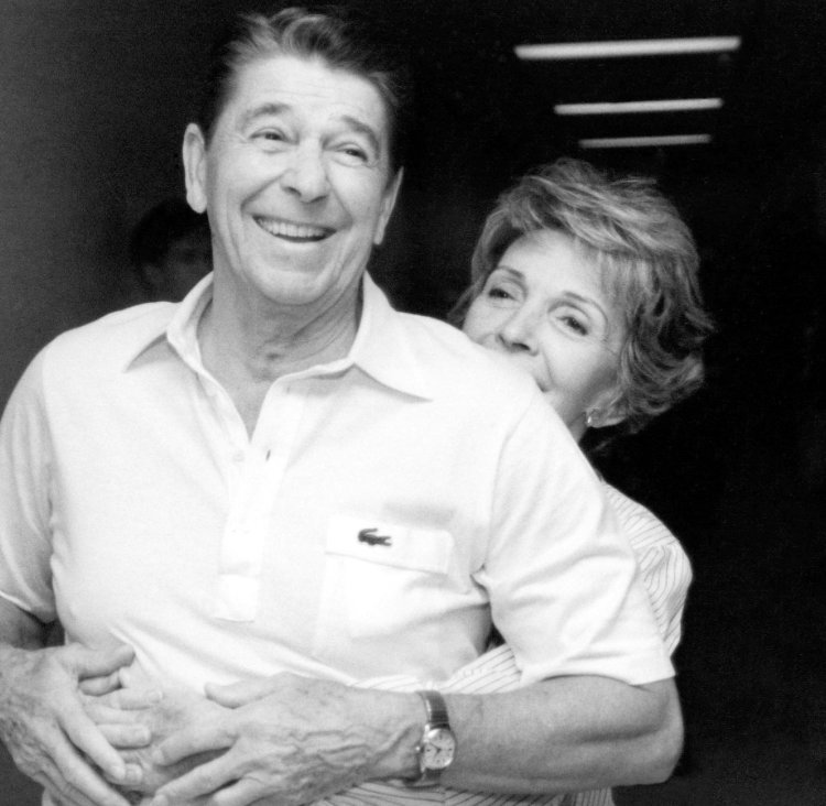 Ronald And Nancy Reagan S Bel Air Estate To Be Auctioned At Art Furniture Jewelry Books And Sculptures From The Bel Air Home Of 40th Us President Ronald Reagan His Wife Nancy Will Be Hitting Auction Block